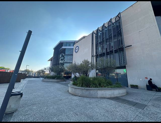 11,400M² OFFICE FOR SALE IN CENTURION CENTRAL